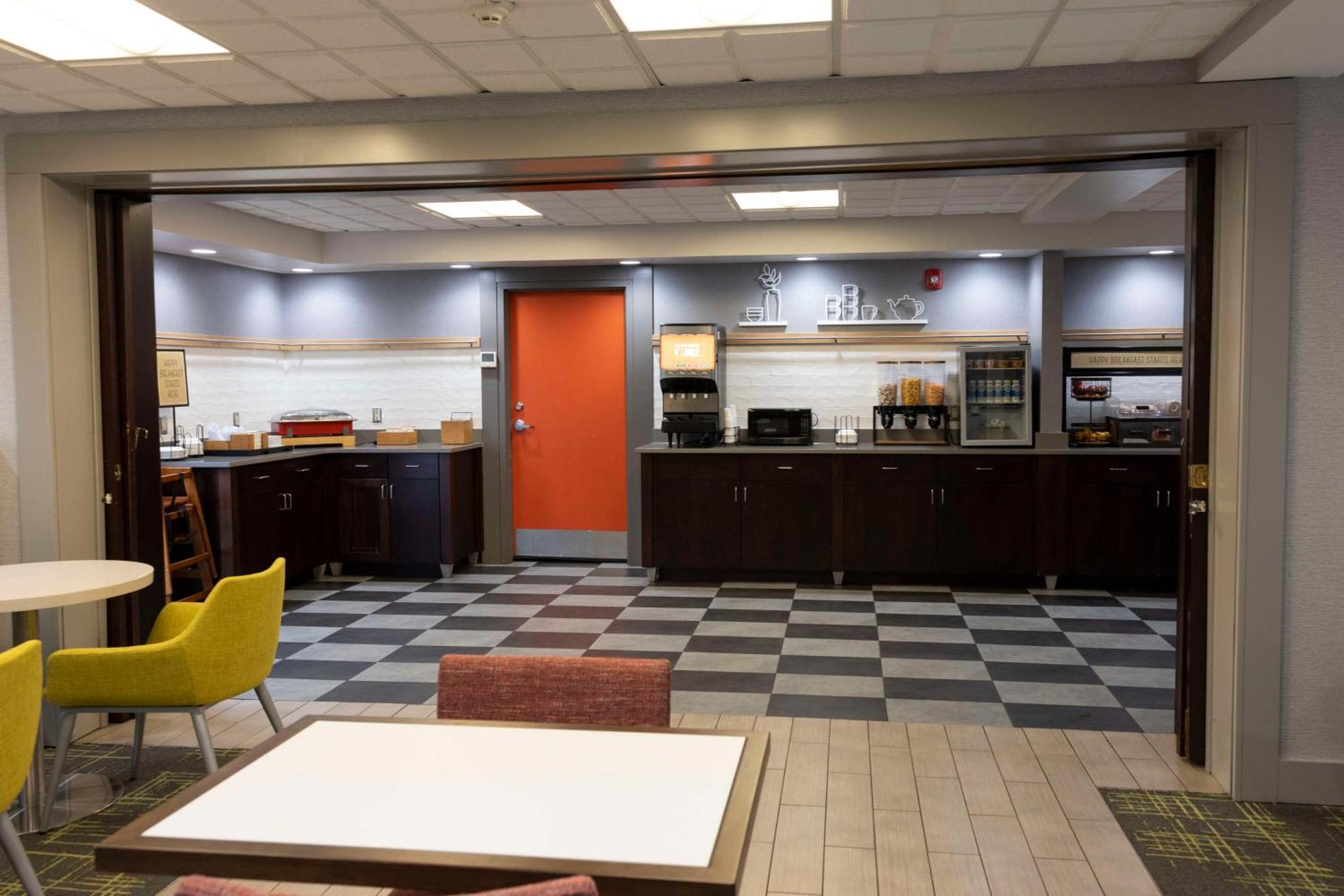 Hampton Inn Kent/Akron Area Exterior foto